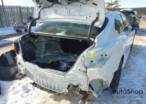 2022 Toyota Camry Xse V6 z USA, uszkodzony, nr VIN 4T1KZ1AK5NU069573